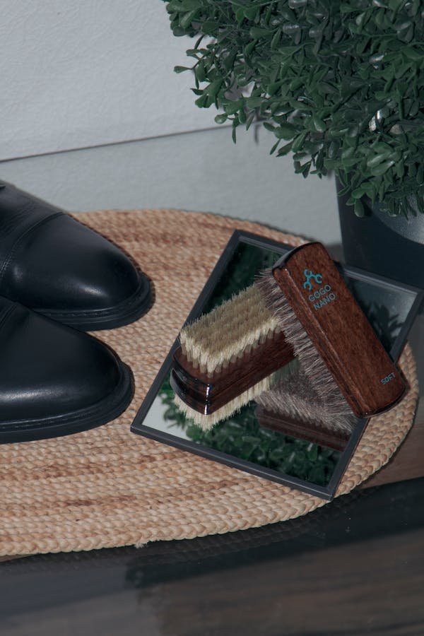 Entretien et élégance : chaussures et accessoires incontournables